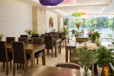 Inearth Hotel - 华夏商务酒店 – Fotos 7